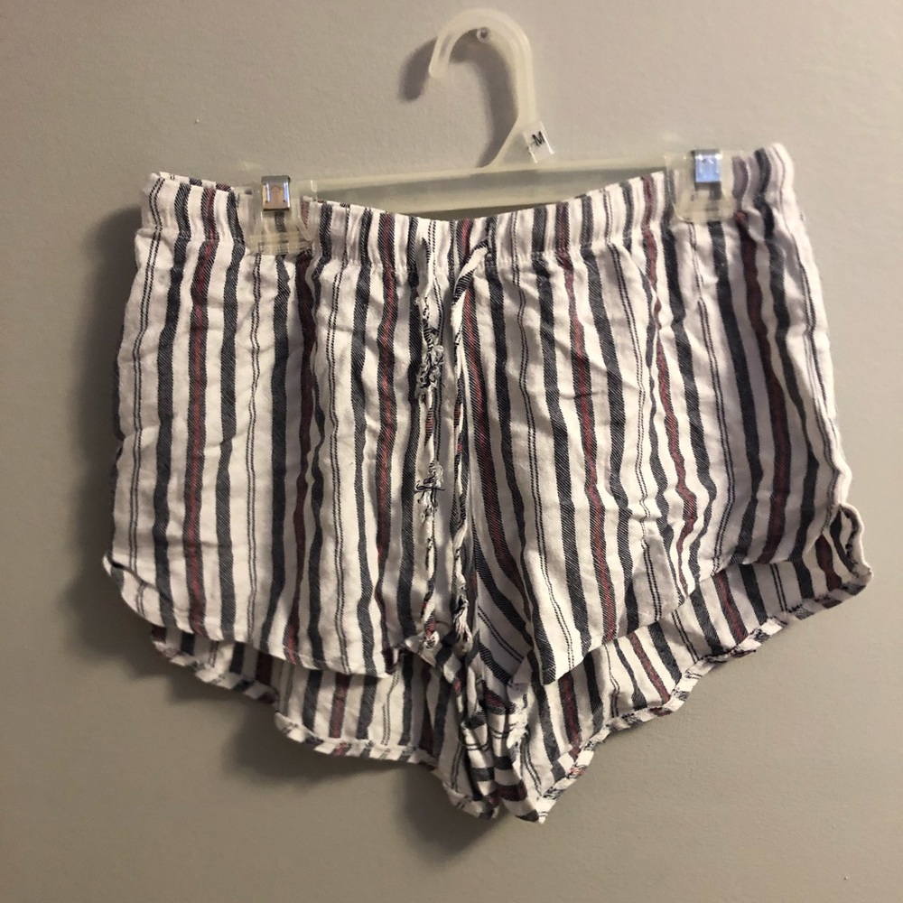 Ivy + main strip shorts